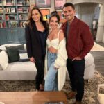Francia Raísa Instagram - I have the hottest parents on television… sooo 🤭 that’s another reason to tune in to the new episode of @himyfonhulu on @hulu out now!