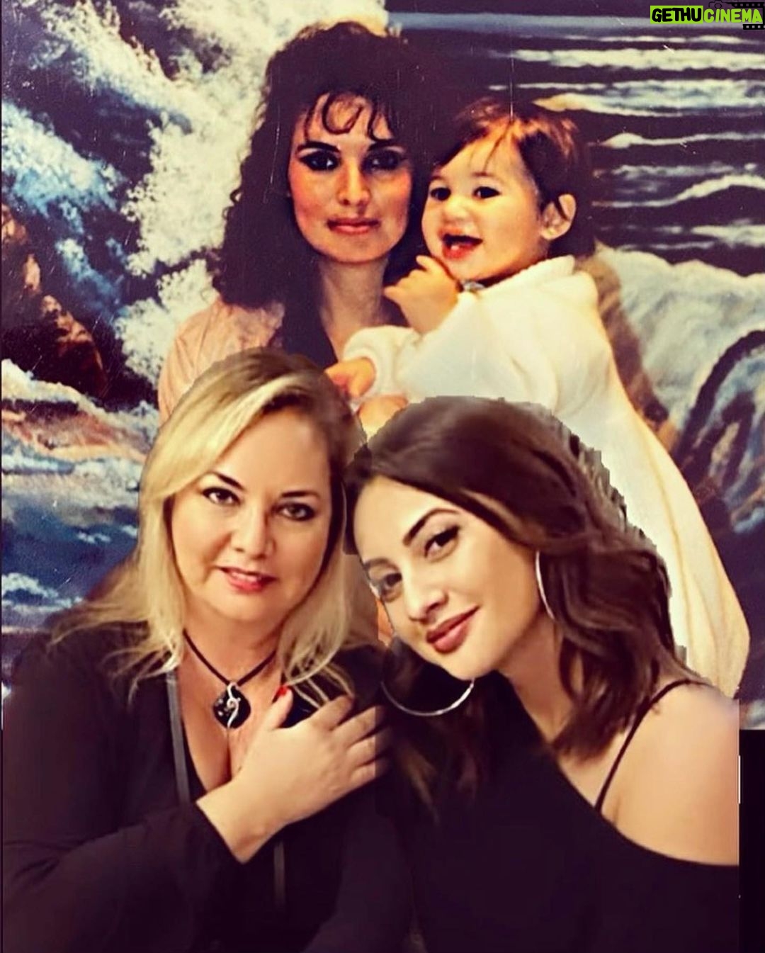 Francia Raísa Instagram - ¡Feliz Dia de las Madrés! I know your chancla was always full of love. 🫶🏼 #fanart #mexicanmothersday