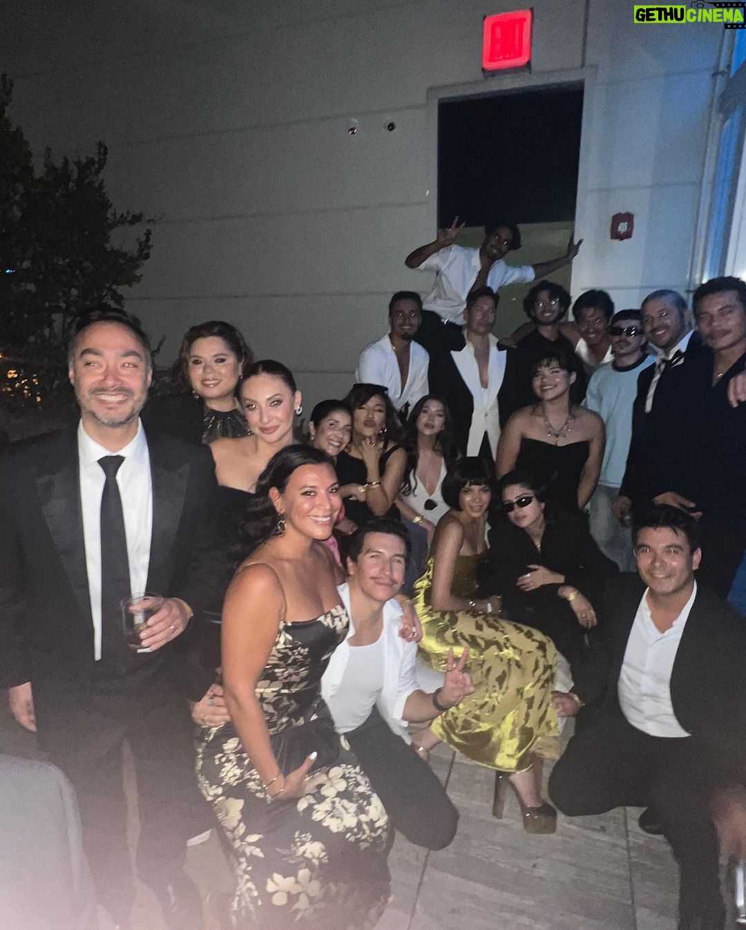 Francia Raísa Instagram - You’re looking at the new Hispanic Heritage Foundation’s Youth Awards Ambassador💁🏻♀️ Looking forward to working closely with @hispanicheritage this next year! Had a blast at the award show last night, thank you for passing the torch @itsmichaelcimino P.S. peep the clavicle she’s giving 😏 The Kennedy Center