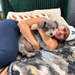 Francia Raísa Instagram - He hates cuddling and that’s all I want 😫