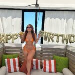 Francia Raísa Instagram - If I’m not in a bikini on my birthday then it’s not my birthday 👙