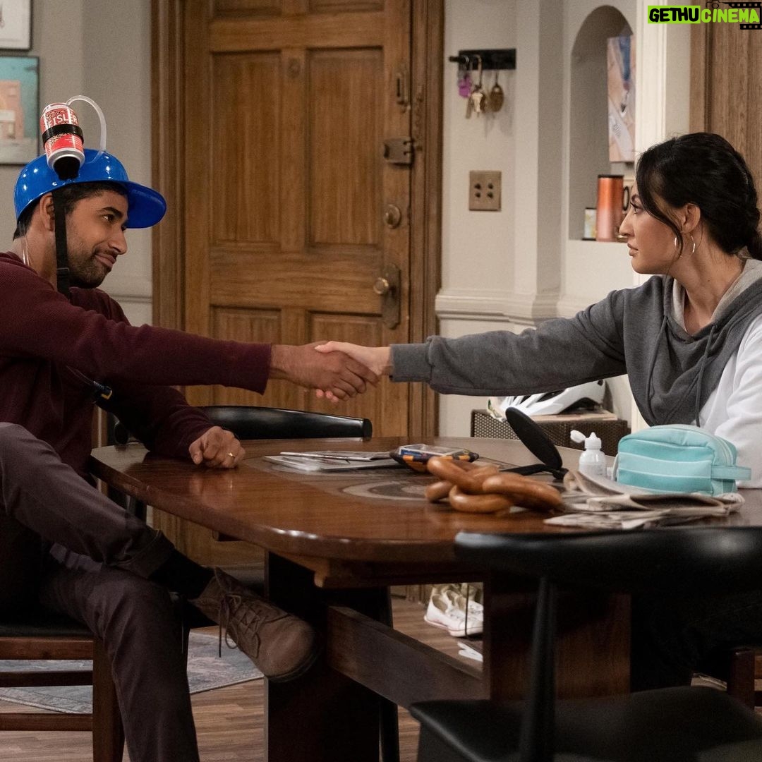 Francia Raísa Instagram - Just reminding you that it’s Tuesday and a new episode of @himyfonhulu is out on @hulu …… The drippings really had me gagging 🥴