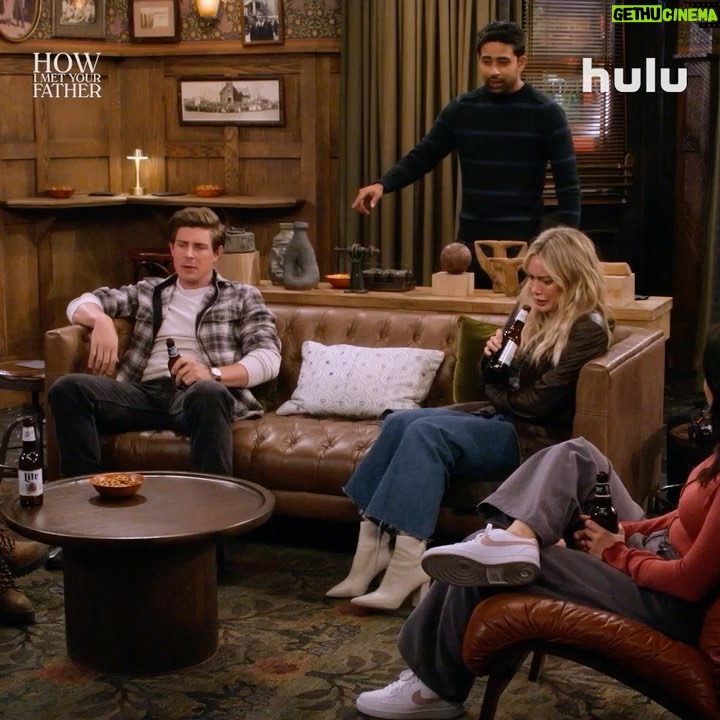 Francia Raísa Instagram - Just reminding you that it’s Tuesday and a new episode of @himyfonhulu is out on @hulu …… The drippings really had me gagging 🥴