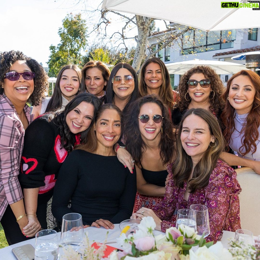Francia Raísa Instagram - I missed all of you ladies so much! Thank you for bringing us together @evalongoria @gloriakellett @elsamariecollins . My Galentines 🥹💖 #galentinesday 📸: @carlosericlopez