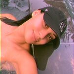 Francia Raísa Instagram – Out here acting like its still summer✨
