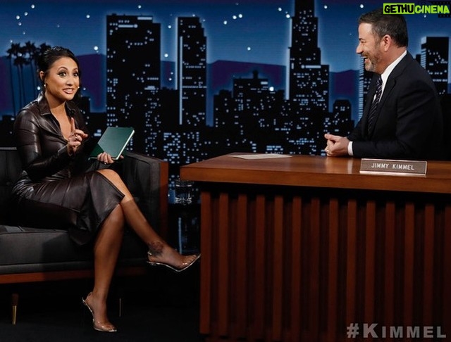 Francia Raísa Instagram - And this is the story of how @jimmykimmel met my Jimmy Journal! Tune in tonight! 😃😃😃😃