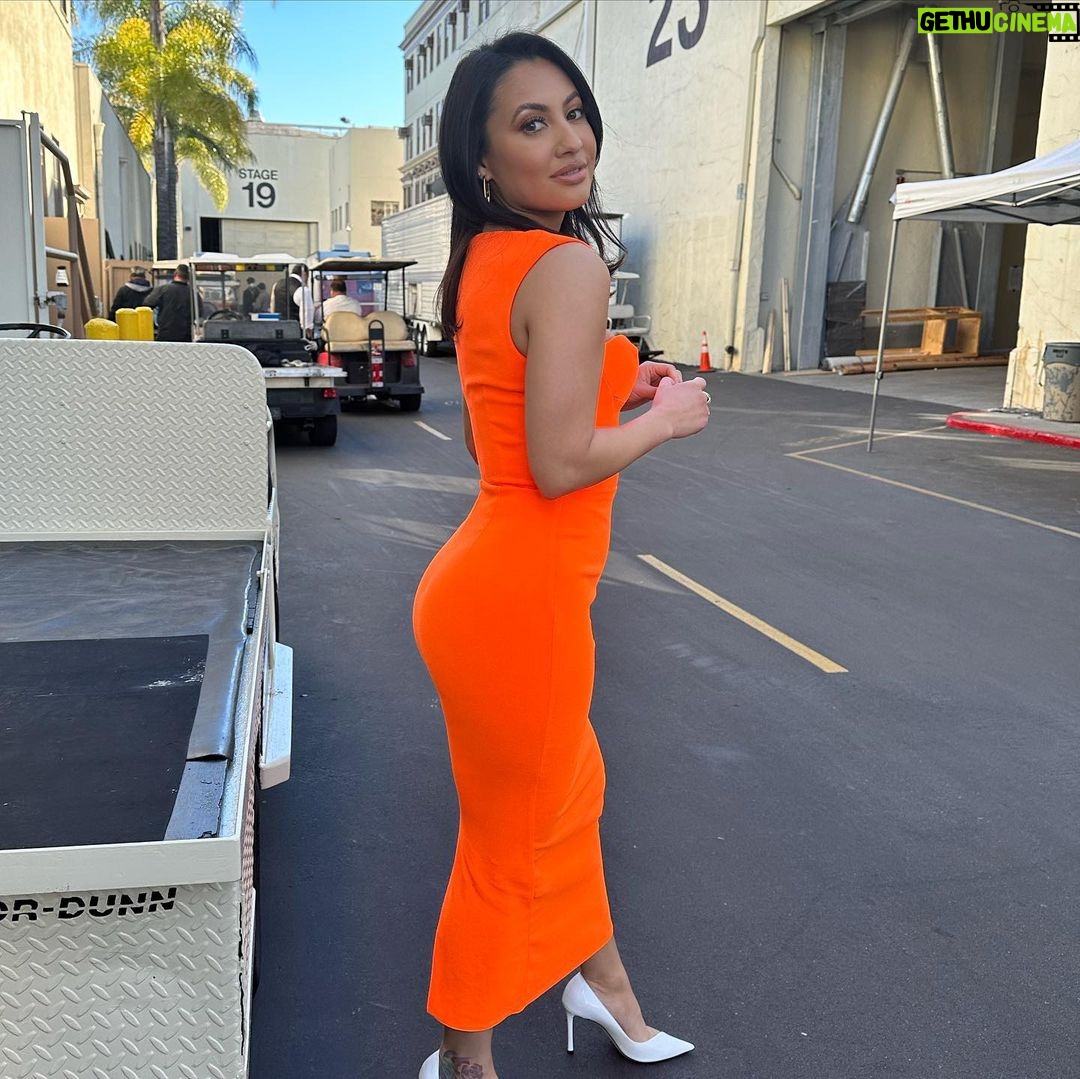Francia Raísa Instagram - New look coming soon 😉 ✨ ✨ Big love to my glam squad for this one 🧡
