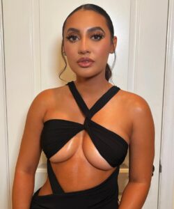 Francia Raísa Instagram - Hello 34! 🖤 . . #happybirthdaytome 🥳