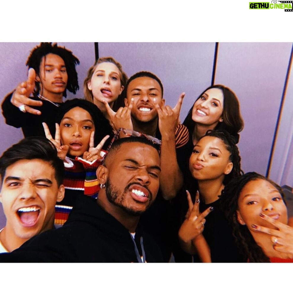 Francia Raísa Instagram - This deserved a feed post!! I’m back on @grownish filming its 100th episode. We had a beautiful celebration on the lot the other day and it really put my accomplishments into perspective. Grownish is my 2nd show to reach over 100 episodes following Secret Life of the American Teenager. I have been working so hard since I was 16 years old and to be here almost 20 years later with over 200 episodes of television in my resume, and still going, is something I’m truly grateful for and want to acknowledge. It has not been easy. All three shows I was a part of were a fight for me to be in. I fought for every role because I wasn’t originally chosen to be in them. I’m grateful for all the people that fought with me and all of you for supporting me and wanting me on your screens. I also want to acknowledge my time on How I Met Your Father. This show truly ended way too soon. It was one of the greatest learning experiences of my life and I discovered a talent for comedy that I didn’t believe I had. Thank you to everyone on that show. It was truly an honor to work with every single one of you. Ok I’m done being mushy. On to the next chapter of my career 🫶🏽