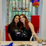 Francia Raísa Instagram – Last week I got the opportunity to visit Mexico City with a group of Mexican American artists and learn more about our roots and ancestors.
We got to visit the Herdez foundation where we got to learn about traditional Mexican cuisines and explore its library with the most extensive collection of Mexican cook-books in the world. We got to make tortillas and taste all the different salsa’s including mine. The way I connect with my Mexican heritage is through food so this experience was transformative.
Thank you #conequis for the wonderful experience.