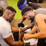 Francis Ngannou Instagram - Foundational work 🎯☝🏿 #JoshuaNgannou @gymshark