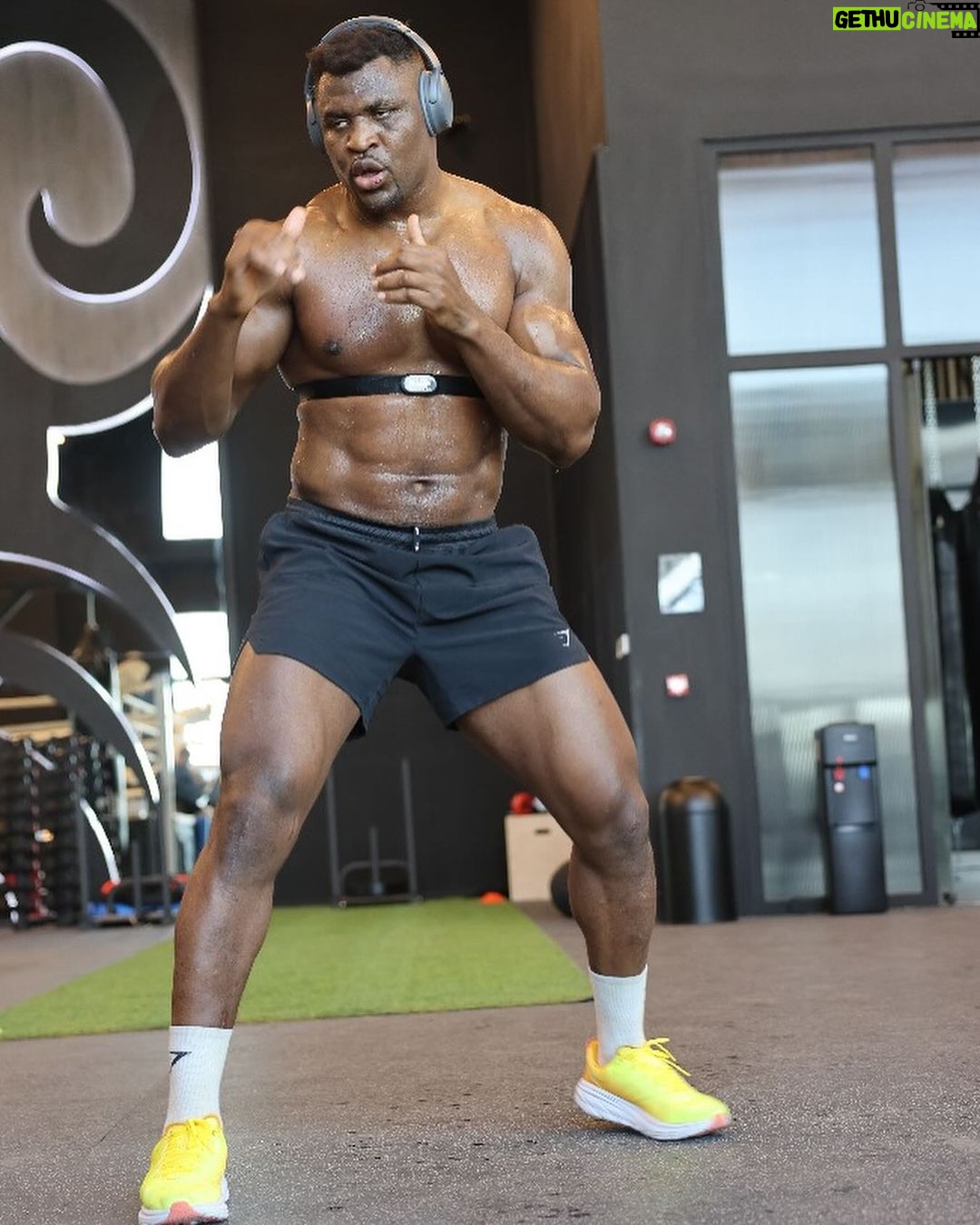 Francis Ngannou Instagram - Focused and sharp 🎯 #JoshuaNgannou Riyadh, Saudi Arabia