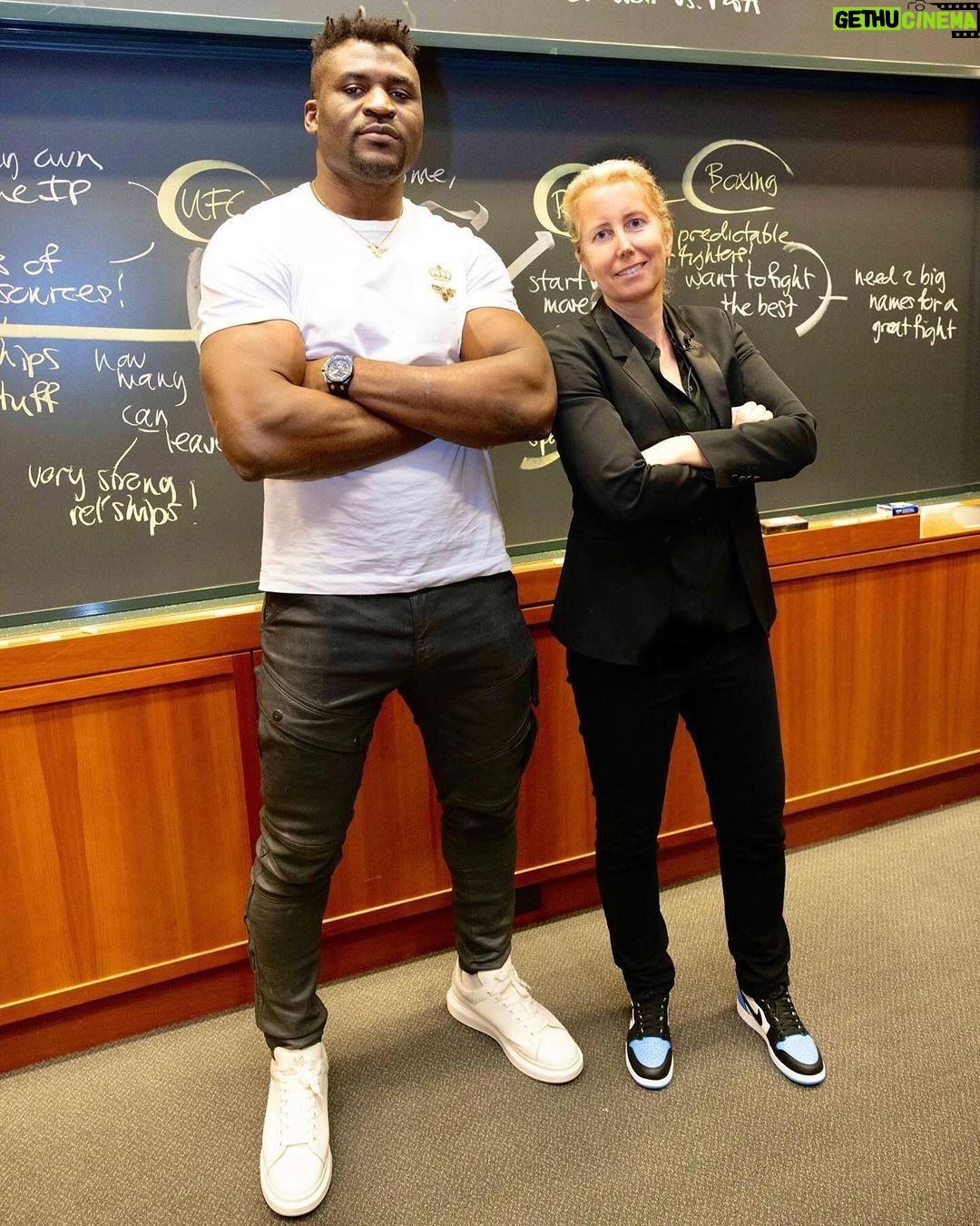 Francis Ngannou - 280.7K Likes - Itβs just business βοΈπ
Thank you @harvardhbs @anitaelberse for creating this case study and for having us. I guess now can call me Professor Ngannou π€π€£