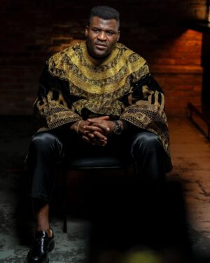 Francis Ngannou Instagram - 📍 LDN

Tune into the press conference now #JoshuaNgannou