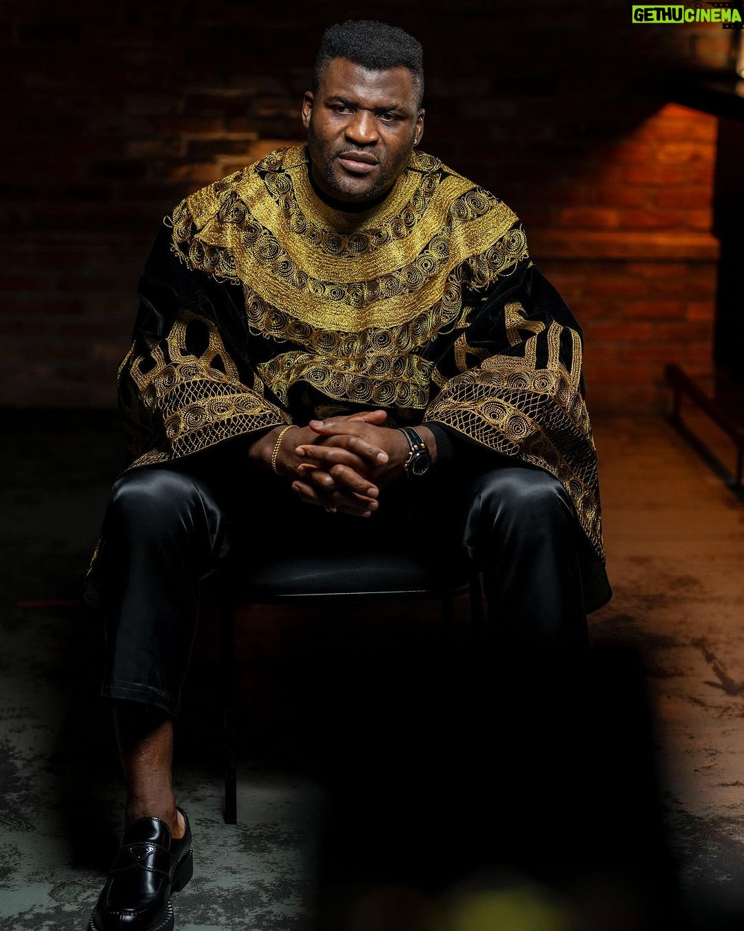 Francis Ngannou - 337.2K Likes - π LDN
Tune into the press conference now #JoshuaNgannou