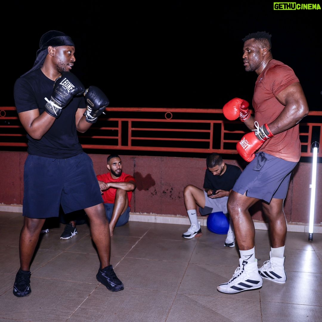 Francis Ngannou Instagram - I let @dadju punch me and he believes that he's the man for the job, stick in music bro, it's dangerous out here 🤣