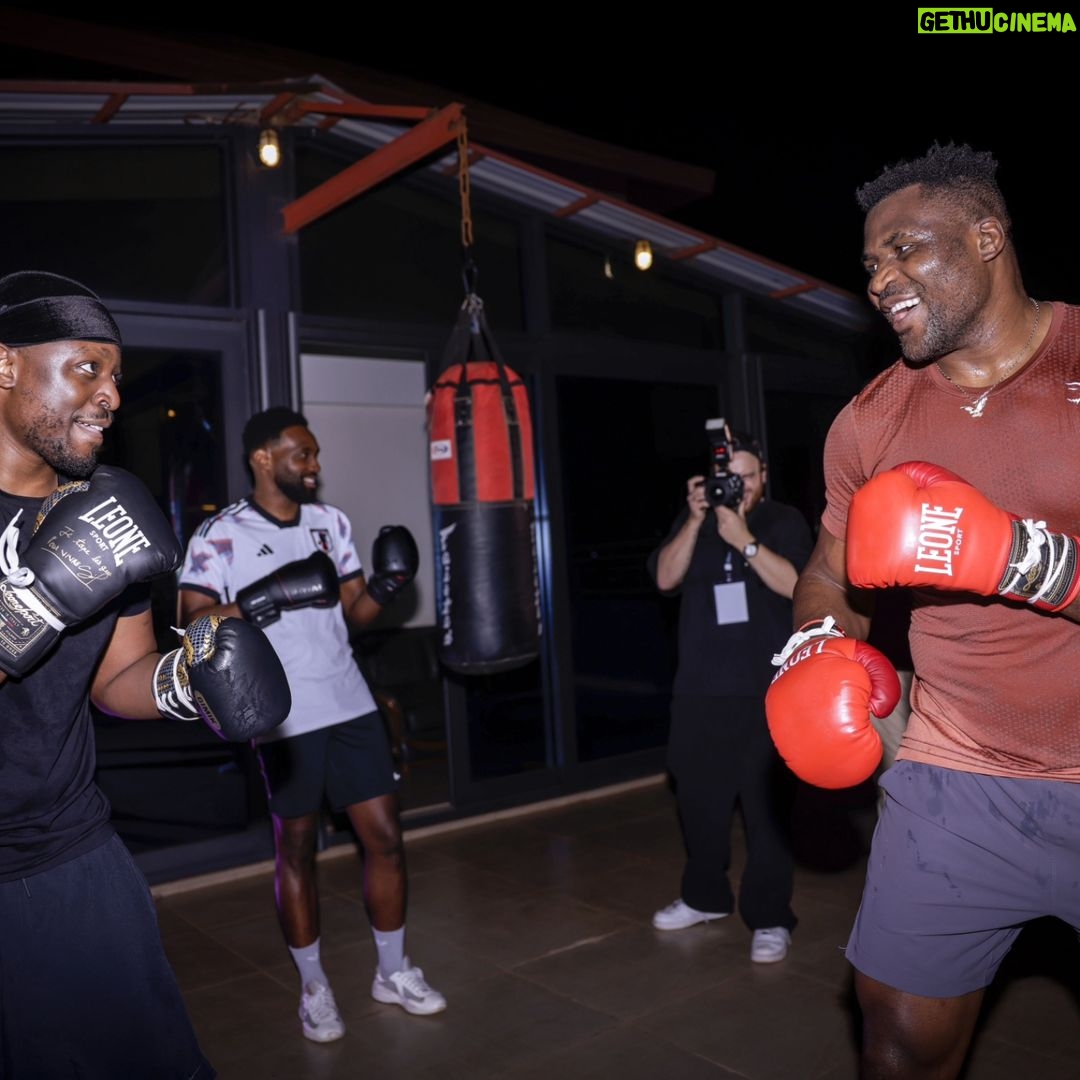 Francis Ngannou Instagram - I let @dadju punch me and he believes that he's the man for the job, stick in music bro, it's dangerous out here 🤣