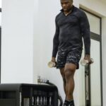 Francis Ngannou Instagram - Putting in work to start this new year! @gymshark