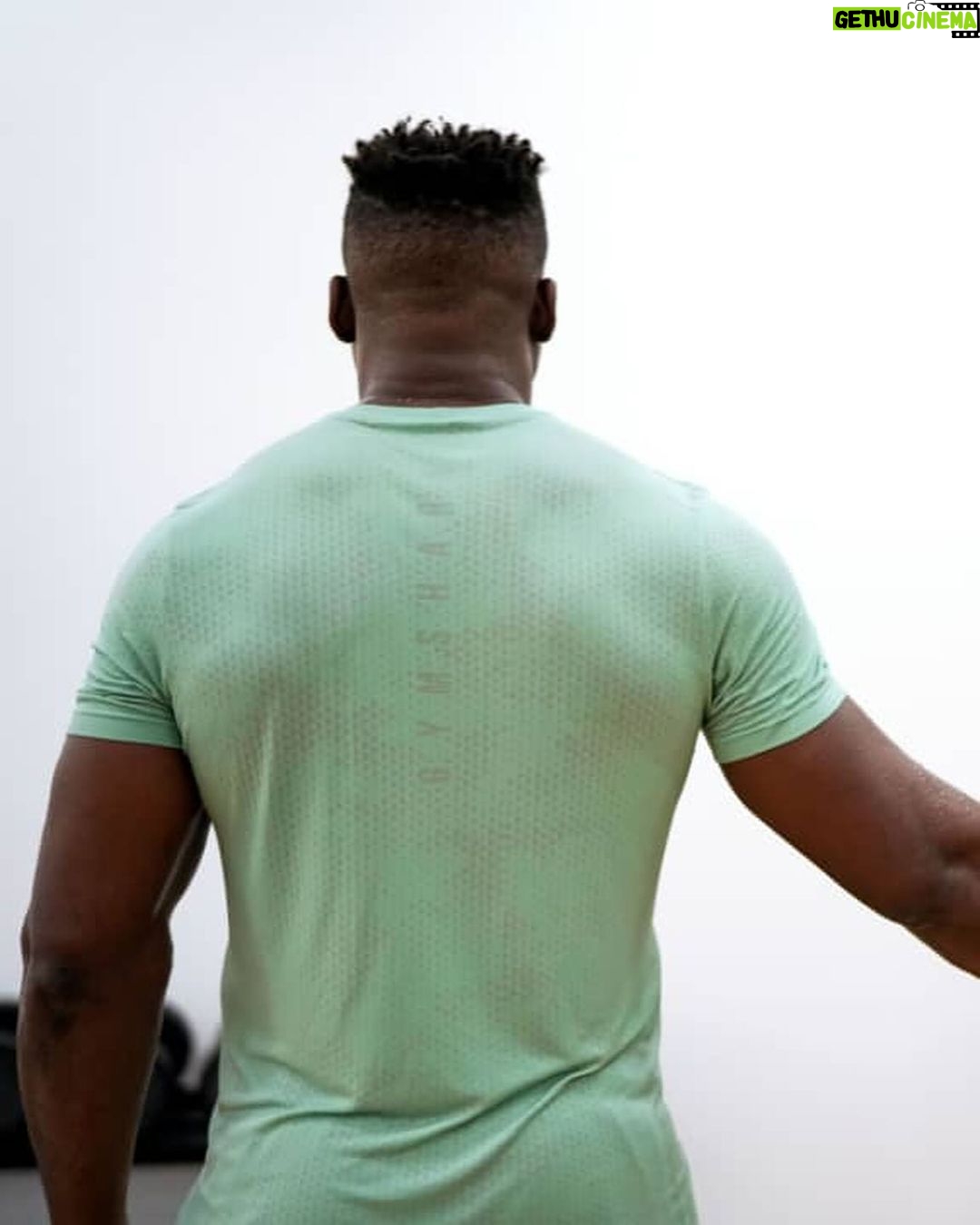 Francis Ngannou Instagram - Burning as much calories as possible before Xmas and new year meals 😋