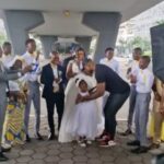 Francis Ngannou Instagram - Last Saturday in Abidjan I was bumping into people wedding on the street and take pictures with them. I even found a bride that was alone and I proposed to replace groom as he wasn't there, but she said “no he's coming” 🤣🤣🤣 Abidijan