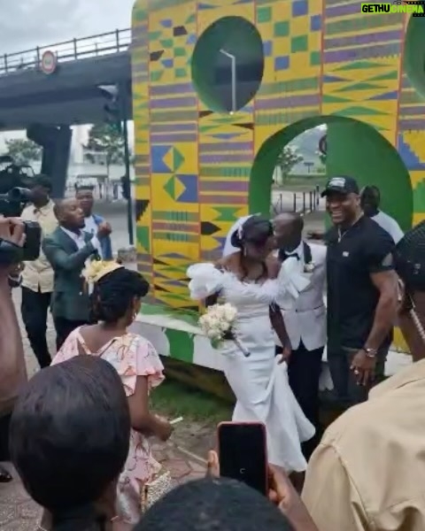 Francis Ngannou Instagram - Last Saturday in Abidjan I was bumping into people wedding on the street and take pictures with them. I even found a bride that was alone and I proposed to replace groom as he wasn't there, but she said “no he's coming” 🤣🤣🤣 Abidijan