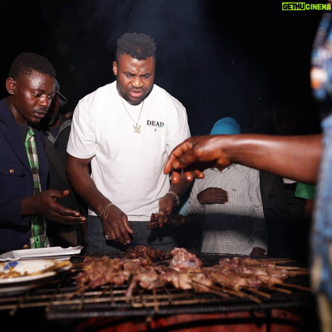 Francis Ngannou Instagram - My arrival in Batié yesterday couldn't be discreet but it was fun and lovely. So heart warming to see the joy and love of people. Thank you 🙌🏾 ❤️ Batié, Cameroon