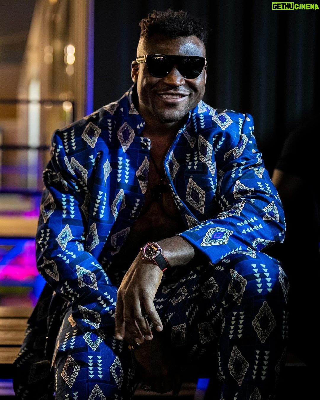 Francis Ngannou Instagram - Life is good 😎✌🏿 Riyadh, Saudi Arabia