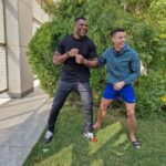 Francis Ngannou Instagram - Great talking with the 🐐 in Riyadh today. Very inspirational! @cristiano Riyadh, Saudi Arabia