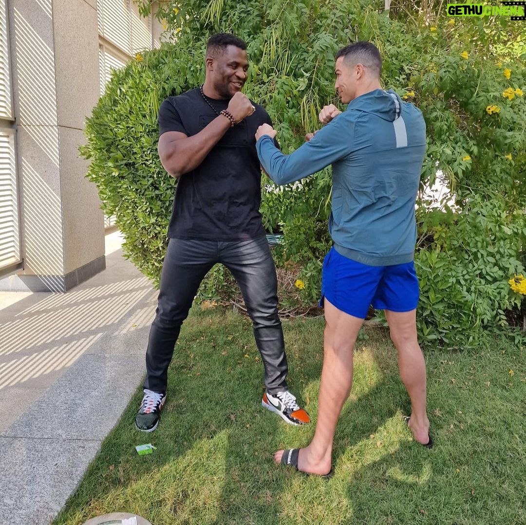 Francis Ngannou - 3 Million Likes - Great talking with the π in Riyadh today. Very inspirational! @cristiano