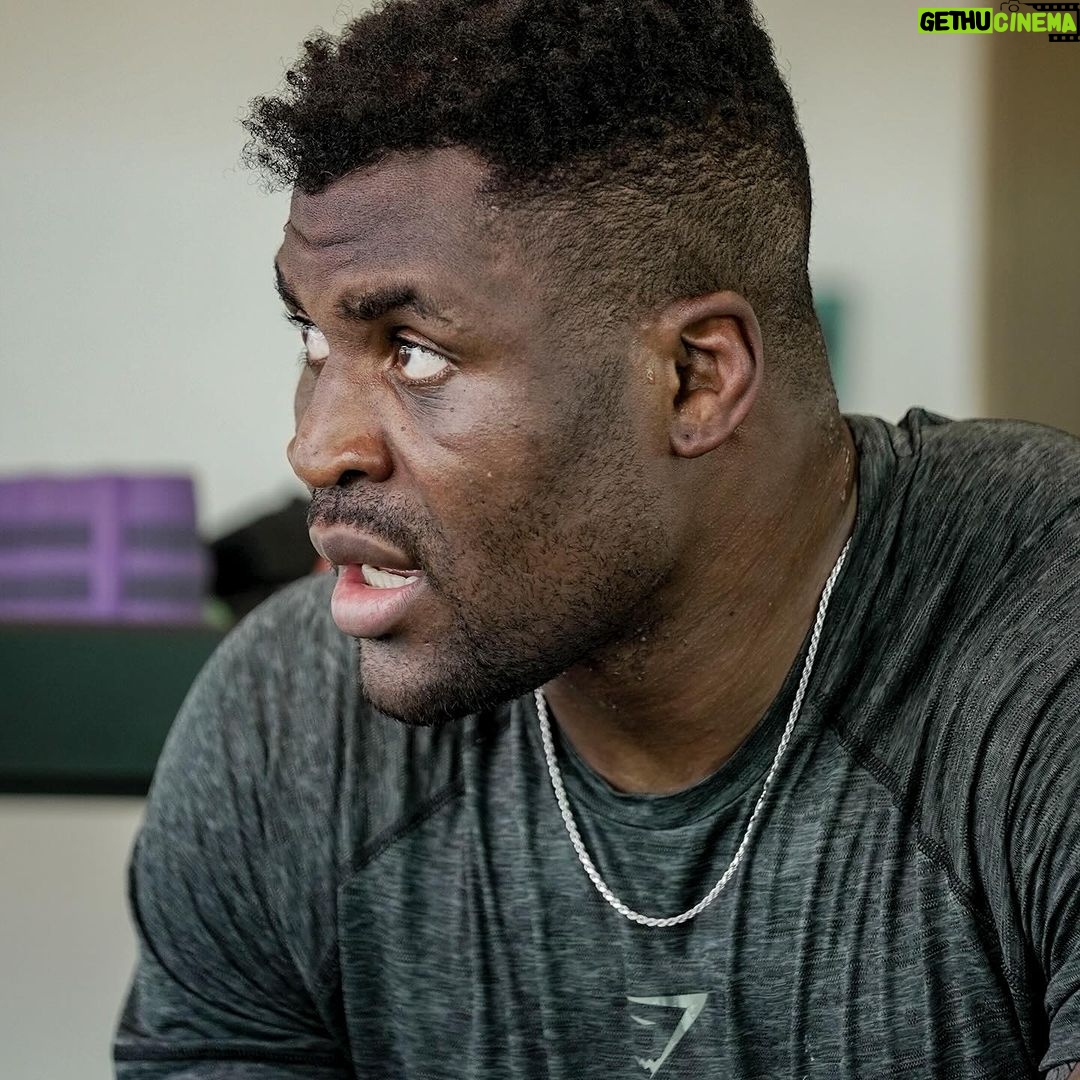 Francis Ngannou Instagram - Final push before fight week ☝🏿 #JoshuaNgannou Riyadh, Saudi Arabia