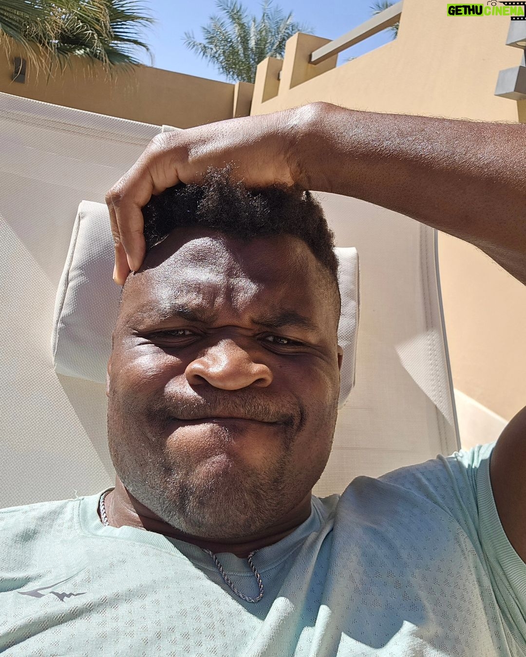 Francis Ngannou Instagram - Happy Sunday y'all ❤️