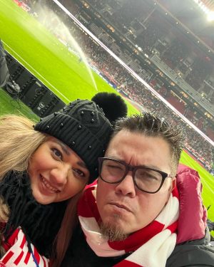 Franco Escamilla Instagram - Tocó conocer el estadio del @atleticodemadrid y sigo con la buena suerte, equipo que apoyo en el estadio, equipo que gana.
Gracias a mi camarógrafa @gabysalazar82