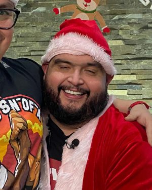 Franco Escamilla Instagram - Hoy toca el especial de año nuevo en #AmosDelUniverso nos vemos a las 10 en punto en mi canal de YouTube.🤘🏻