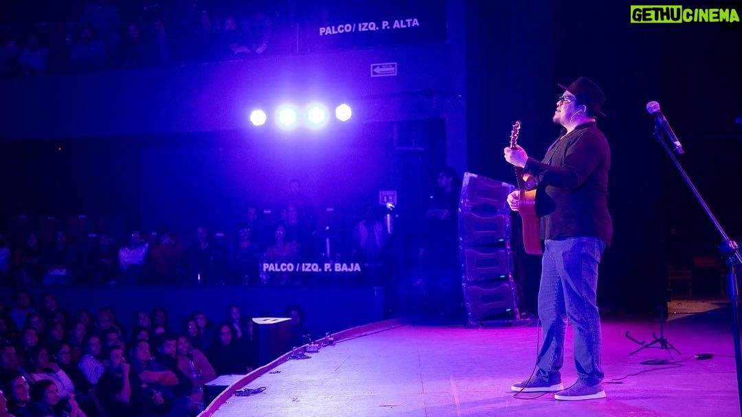 Franco Escamilla Instagram - Gracias Aguascalientes, estas 3 funciones salieron muy bonitas, ya le tocaba a esta linda ciudad que tuviéramos un show sin fallas y hoy por fin se logró. #Gaby Auditorio Victoria