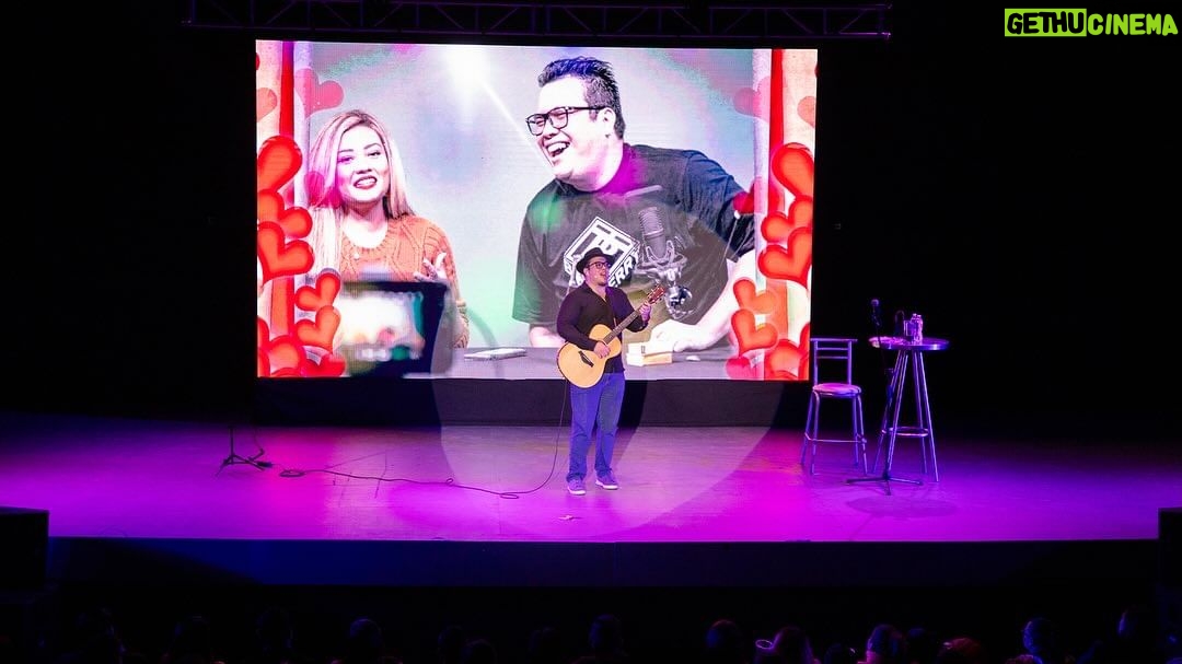 Franco Escamilla Instagram - Gracias Aguascalientes, estas 3 funciones salieron muy bonitas, ya le tocaba a esta linda ciudad que tuviéramos un show sin fallas y hoy por fin se logró. #Gaby Auditorio Victoria