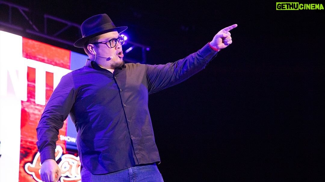 Franco Escamilla Instagram - Anoche en Aguascalientesnnnn disfrutando. Se nos cayó un señor, pero las risas no faltaron #gaby Auditorio Victoria
