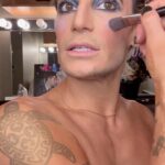 Frankie Grande Instagram - #GRWM to play Frankie-N-Furter in Rocky Horror!! 💋