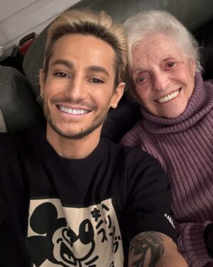 Frankie Grande Instagram - A beautiful ending to a beautiful 2023… see you next year. 😘🎇