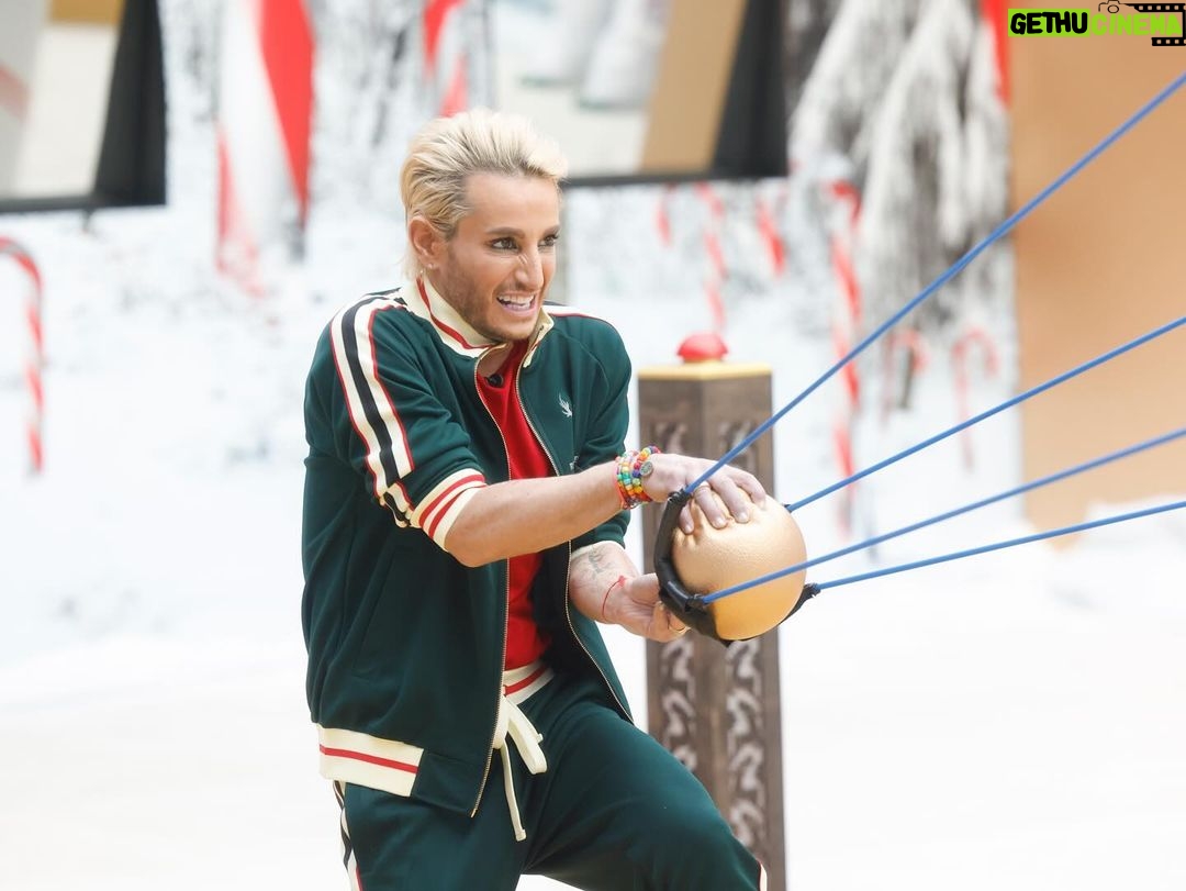 Frankie Grande Instagram - What a slay ride. 😍🛷 #reindeergames CBS Radford