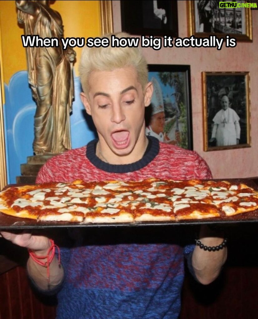 Frankie Grande Instagram - Happy #NationalPizzaDay 🍕🤣 What are your favorite pizza toppings?