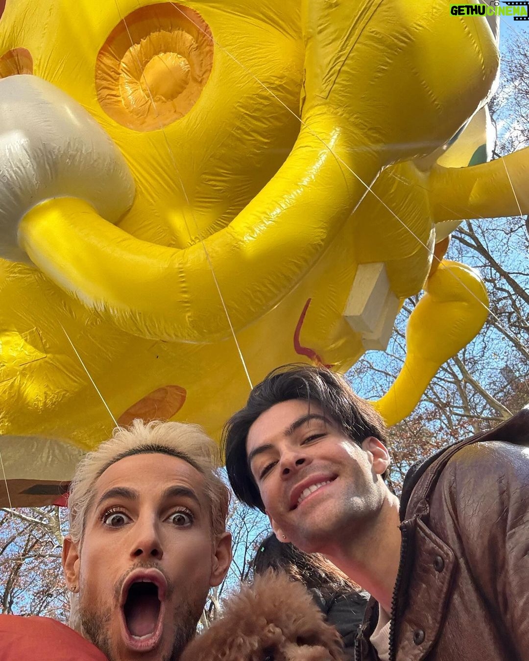 Frankie Grande Instagram - Happy Thanksgiving 🍁☺️ Macy's Thanksgiving Day Parade