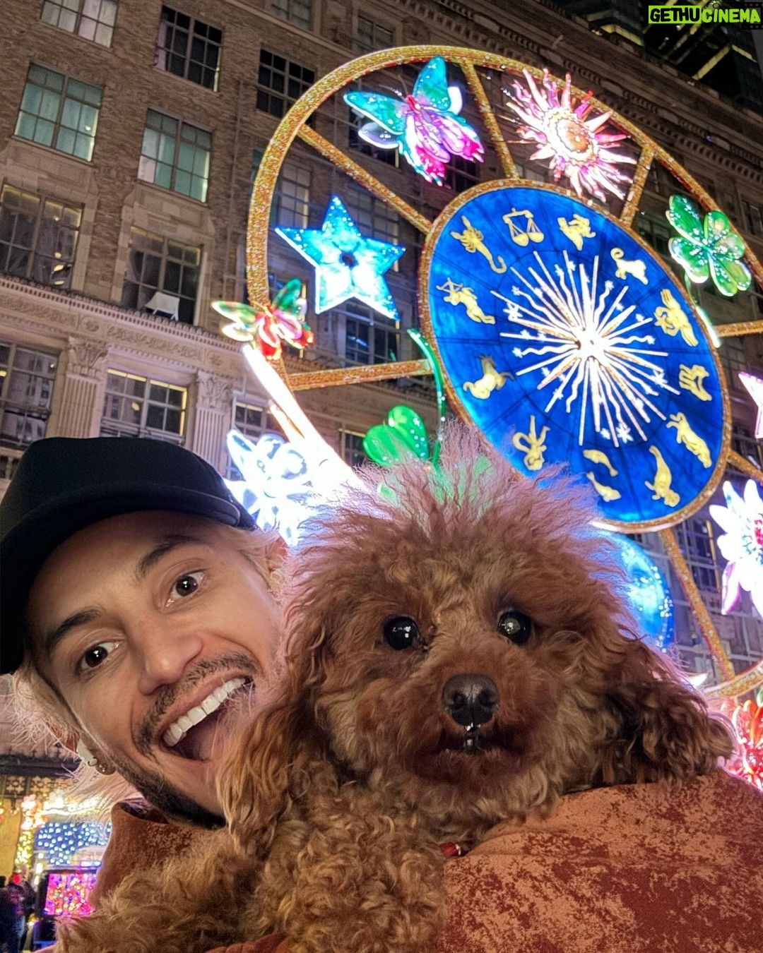 Frankie Grande Instagram - Happy Thanksgiving 🍁☺️ Macy's Thanksgiving Day Parade