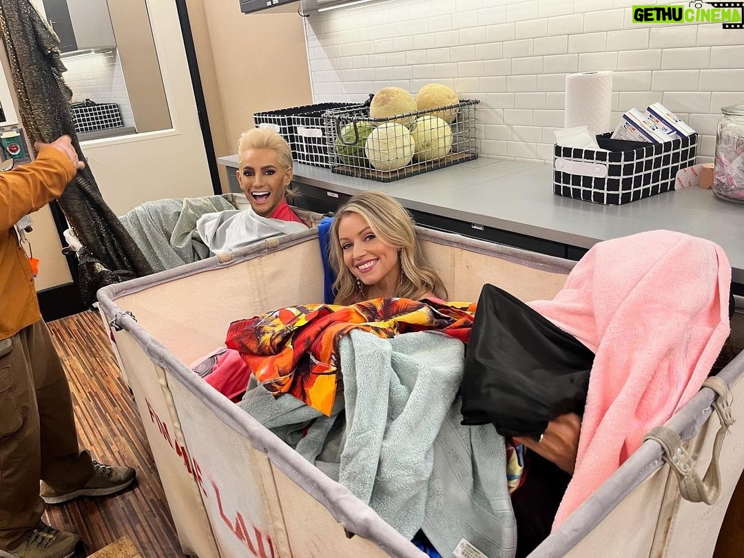 Frankie Grande Instagram - @bigbrothercbs INVASIIIOONNN!!! š½š½š½ we are here and Iām queer!!! šš¤
