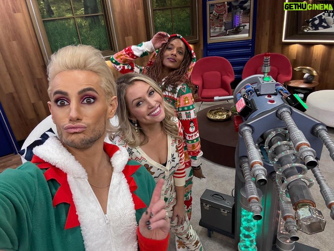 Frankie Grande Instagram - @bigbrothercbs INVASIIIOONNN!!! š½š½š½ we are here and Iām queer!!! šš¤