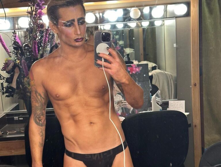 Frankie Grande Instagram - Thank you to all my beautiful friends and family who came and supported me in Rocky Horror ✨✨✨