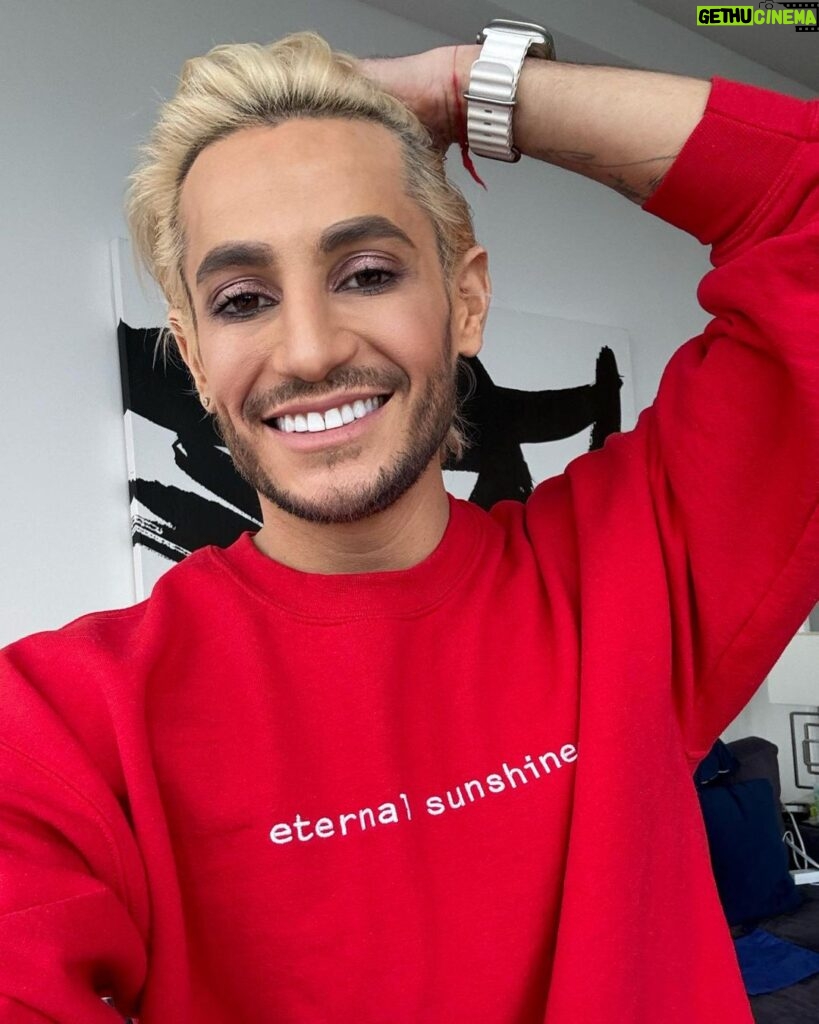 Frankie Grande Instagram - This birthday boy is full of ☀️☀️☀️ If you didn’t know how old I was turning, what would you guess?😘