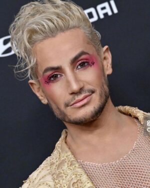 Frankie Grande Instagram - A GORGEOUS night with GORGEOUS people ✨💕 I could feel the magic, the love, and the unstoppable energy of every person in the room. I left feeling SO INSPIRED. Thank you @glaad for hosting the most special evening 💫🏳️‍🌈

📸 @gettyimages @joescarnici @rms.bts.pix @mattwinkelmeyer
