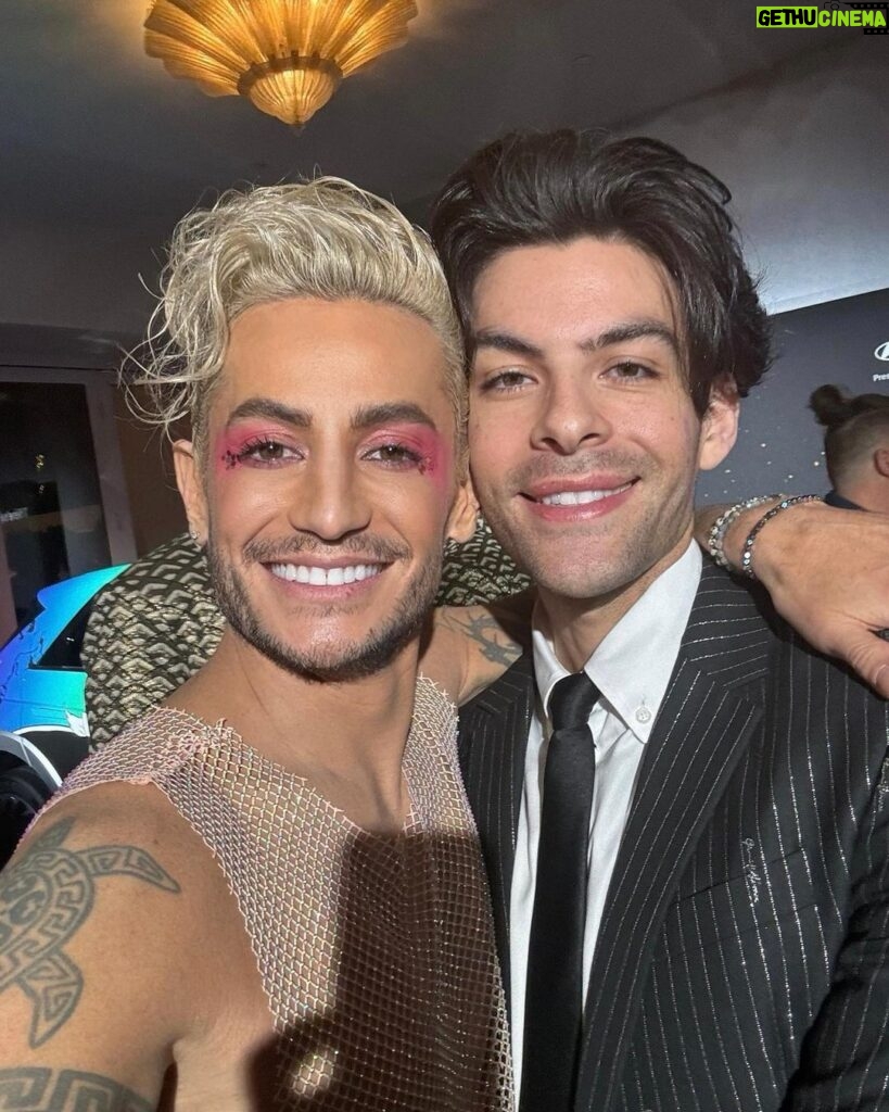 Frankie Grande Instagram - A GORGEOUS night with GORGEOUS people ✨💕 I could feel the magic, the love, and the unstoppable energy of every person in the room. I left feeling SO INSPIRED. Thank you @glaad for hosting the most special evening 💫🏳‍🌈 📸 @gettyimages @joescarnici @rms.bts.pix @mattwinkelmeyer
