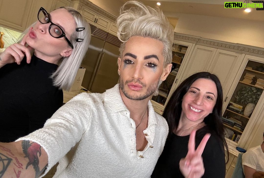 Frankie Grande Instagram - ✨ Glitter, Glam, and Good Times at the @queerty Awards! 🌈 So grateful to have shared this dazzling night with so many incredible friends all in one place!🌟💖 Cheers to love, laughter, and the power of unity! 🏳️🌈👫👬👭 #QueertyAwards #SparkleAndShine #shinebrightlikeafrankie Thank you @chelsea_guglielmino @polkimaging @gettyimages for the photos