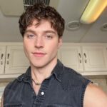 Froy Gutierrez Instagram - 1994 Jamie -> 1995 Jamie episode 3 of @cruelsummer is out tonight! thank you all for your birthday wishes